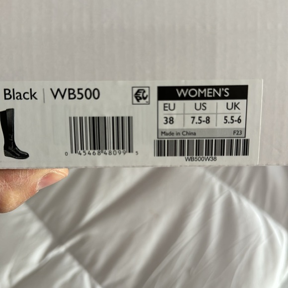 Aetrex Rose Black Boot - women’s size 38 - Picture 11 of 11